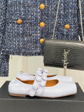 ALAIA MARY JANE PEARL IN PALE PURPLE GLOSSY LAMBSKIN